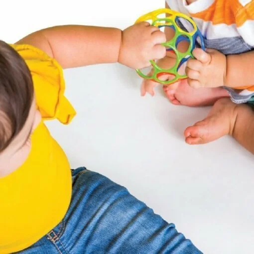 Bright Starts Oball Classic/Rattle Easy-Grasp Toy 4" (1pc) - Image 4