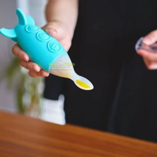 Marcus & Marcus Baby Feeding Spoon Dispenser - Image 4